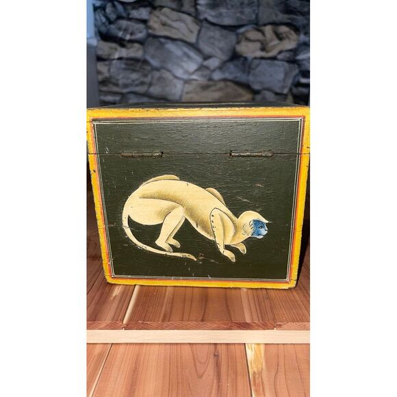 Vintage Hand Painted Monkey Treasure Box - Picture 6 of 11